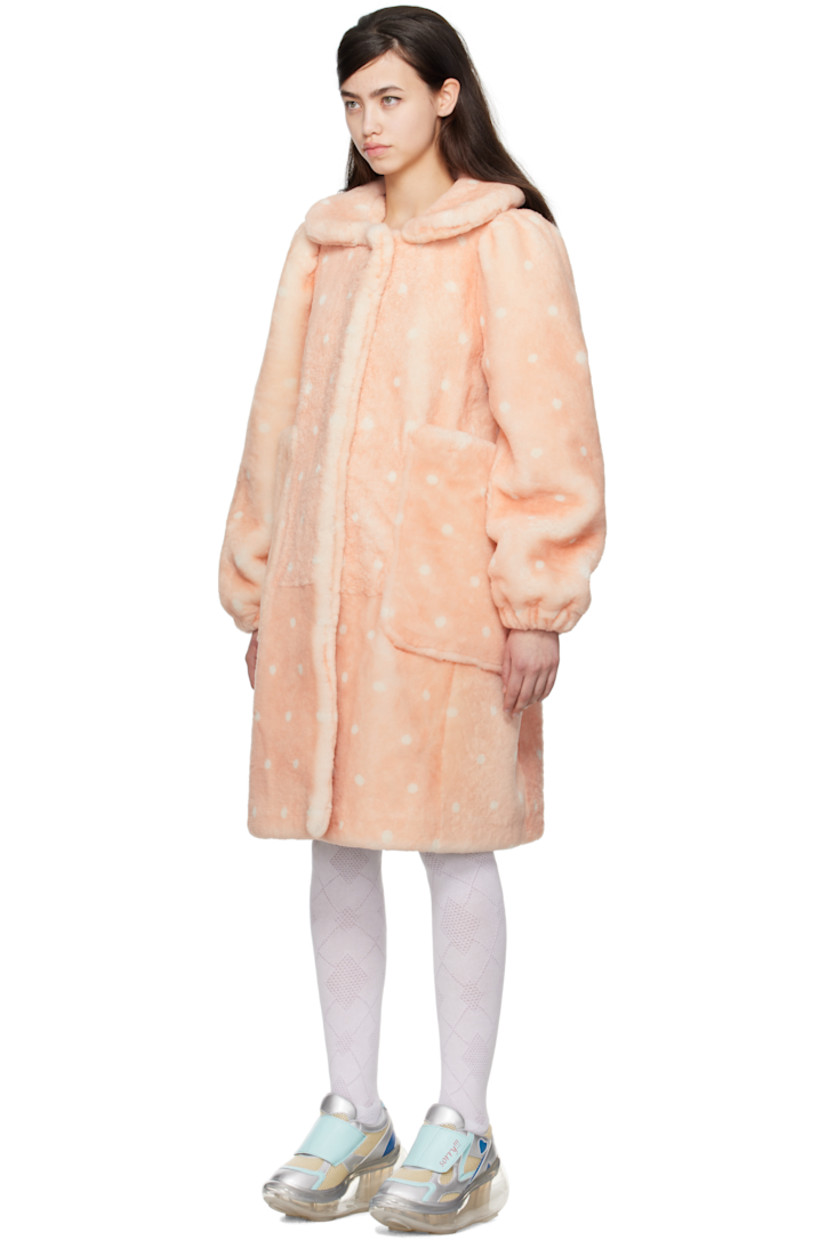 Shearling coat. Polka dot pattern printed throughout.

· Integrated pliable wire at collar
· Button closure
· Patch pockets
· Balloon sleeves
· Elasticized cuffs
· Central vent at back hem
· Full viscose satin lining

Part of the I'm Sorry by Petra Collins x JennyFax collaboration.

Supplier color: Pink/Polka dots