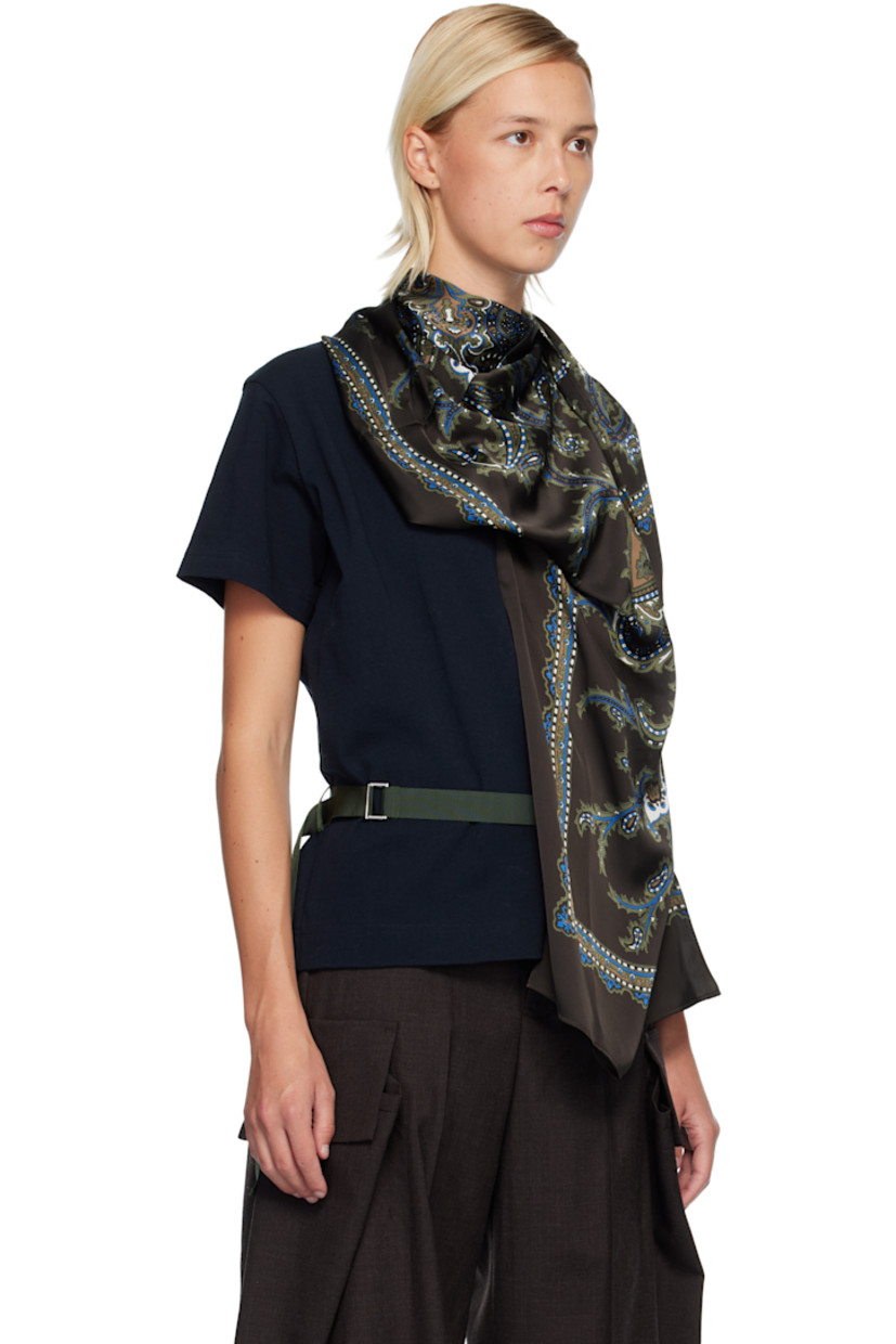 Cotton jersey T-shirt.

· Paneled construction
· Rib-knit crewneck
· Paisley pattern printed satin panel 
· Belt loops at waist 
· Integrated grosgrain cinch belt 

Supplier color: Navy/Khaki