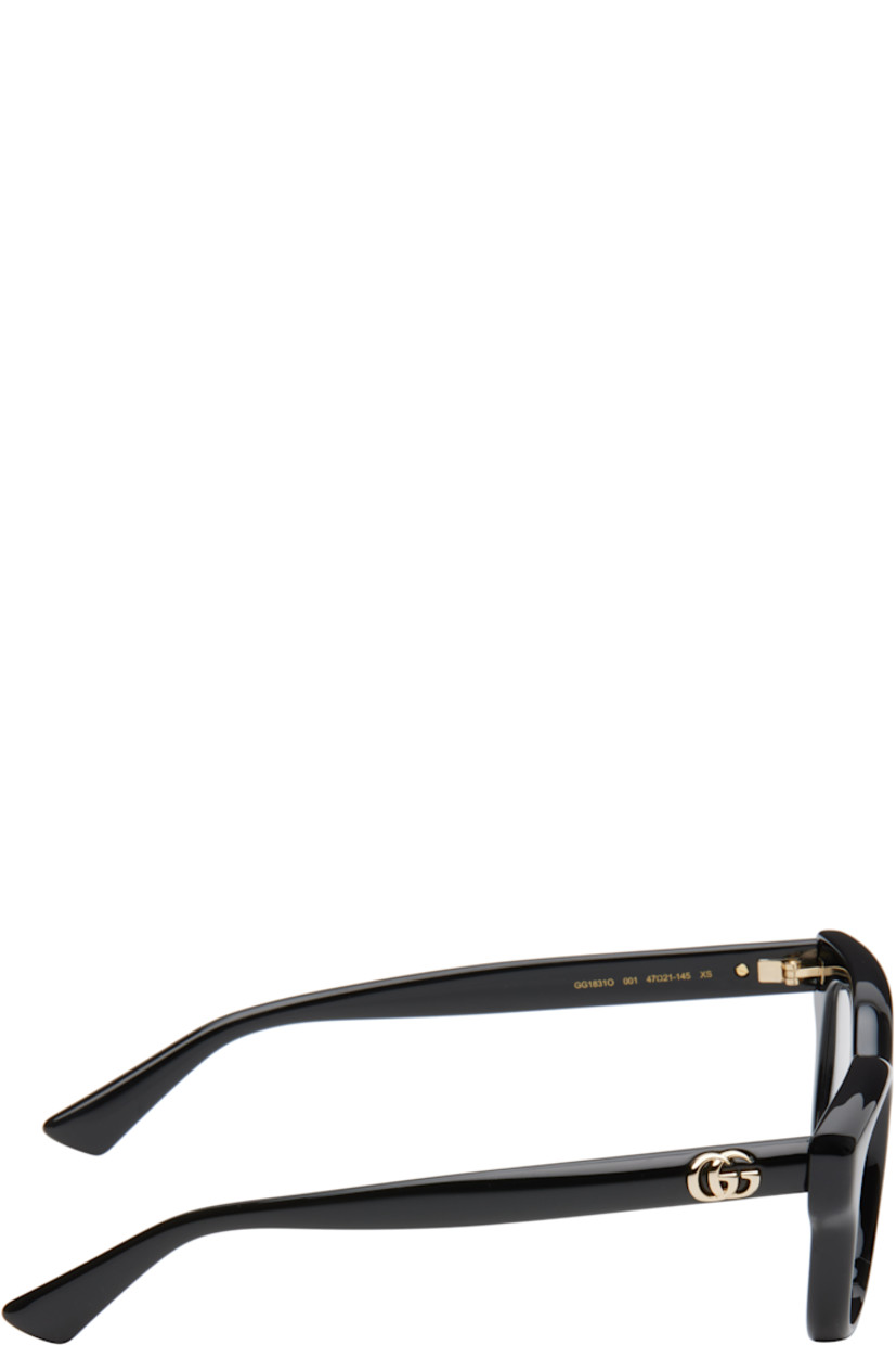 Square acetate-frame optical glasses in black.

· Integrated nose pads
· Logo hardware at temples
· Includes pouch
· Size: 49.22 145

Supplier color: Black