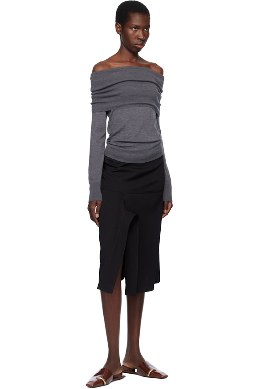 Lightweight knit RWS-certified virgin wool sweater.

· Off-the-shoulder construction
· Rib-knit foldover neck, hem, and cuffs

Made from cruelty-free materials.

Supplier color: Dark grey melange