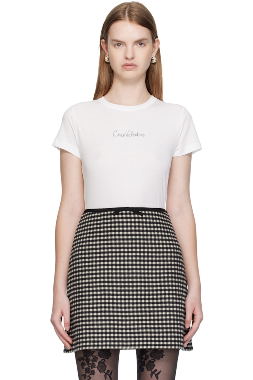 Cotton jersey T-shirt. 

· Crewneck
· Logo embroidered at chest

Supplier color: Ivory
