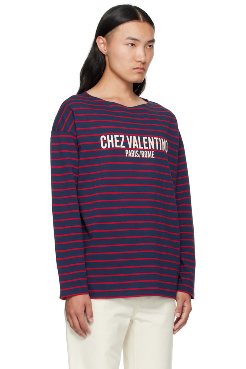 Cotton jersey T-shirt.

· Stripes throughout
· Scoop neck
· Logo and text printed at chest
· Vented side seams
· Dropped shoulders

Supplier color: Grandla/Carminio