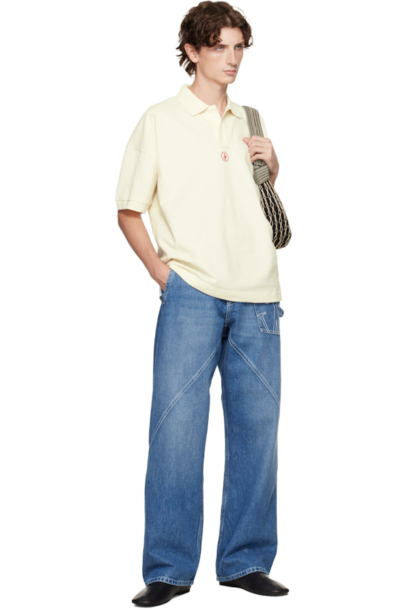 Non-stretch denim jeans.

· Fading and whiskering throughout
· Belt loops
· Five-pocket styling
· Zip fly
· Logo patch at front waistband
· Logo embroidered at front pocket
· Twisted inseams and outseams
· Hammer loop at outseam
· Contrast stitching in white

Supplier color: Light blue