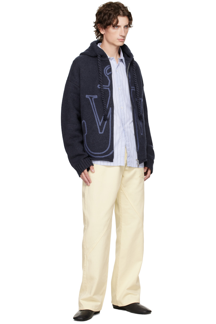 Non-stretch denim jeans.

· Asymmetrical construction 
· Belt loops
· Four-pocket styling
· Zip fly
· Logo patch at front waistband
· Logo embroidered at front 
· Hammer loop at outseam

Supplier color: Lemon