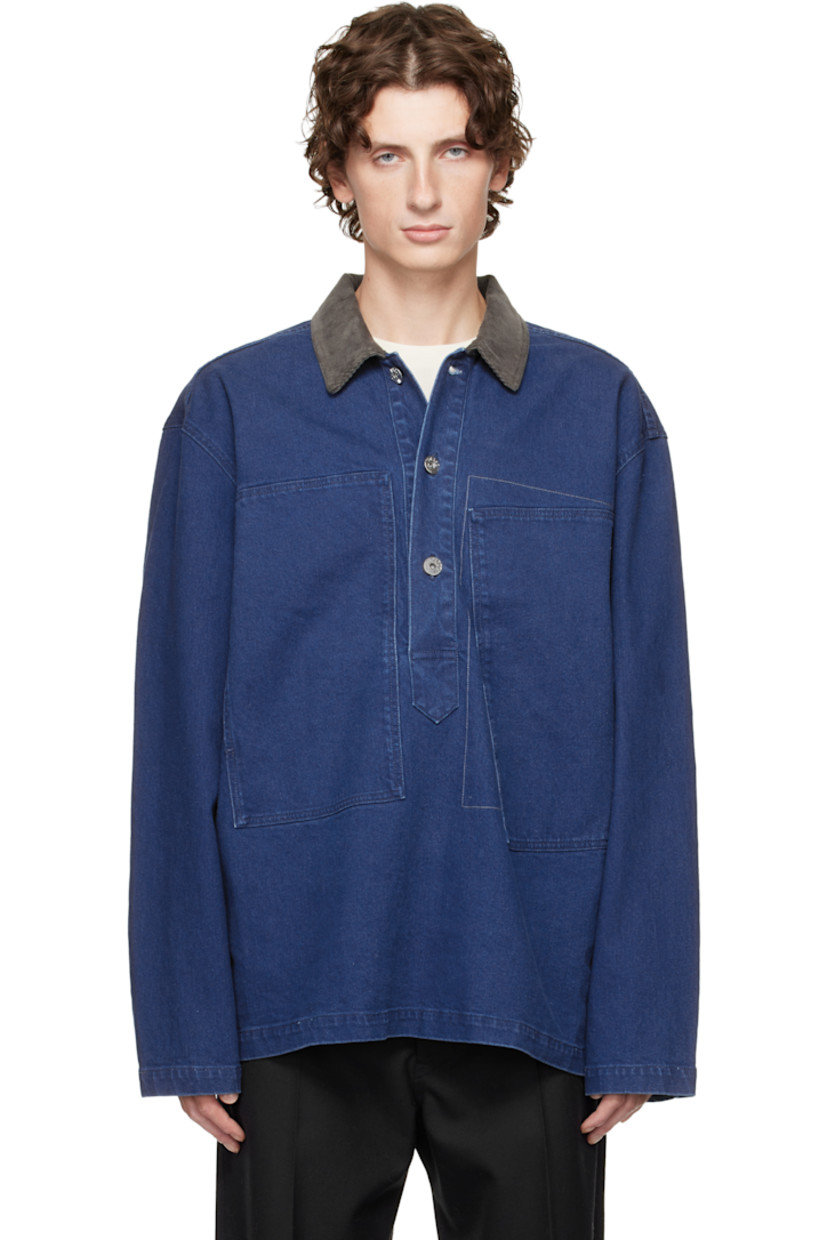 Non-stretch denim polo. 

· Fading throughout 
· Cotton corduroy spread collar 
· Three-button placket 
· Patch pockets at front 
· Dropped shoulders
· Buttoned barrel cuffs
· Logo patch at back collar

Supplier color: Bright blue