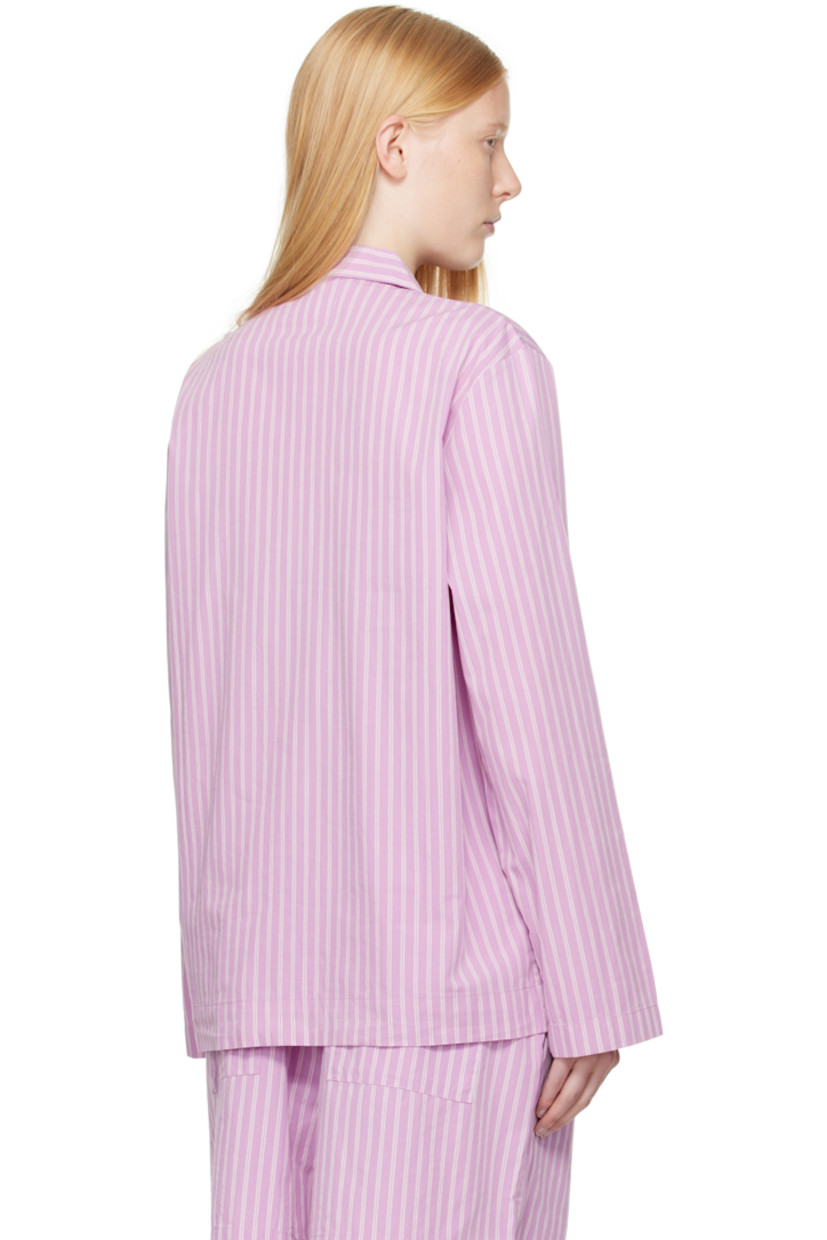 Lightweight organic cotton poplin pyjama shirt. Stripes throughout.

· Certified OEKO-TEX Standard 100
· Stonewashed
· Spread collar
· Button closure
· Patch pocket at chest
· French seams at interior
· Mother-of-pearl hardware

Supplier color: Purple pink stripes