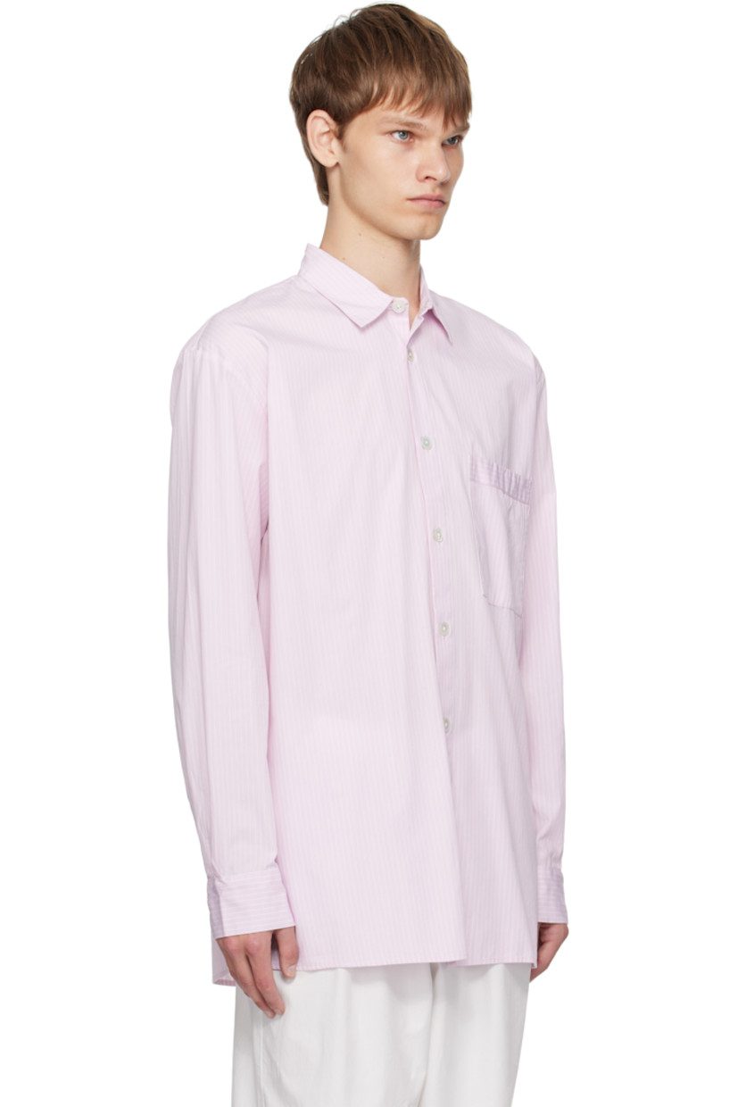 Lightweight organic cotton poplin pyjama shirt. 

· Certified OEKO-TEX Standard 100
· Stripes throughout
· Spread collar
· Button closure
· Patch pocket at chest
· French seams at interior
· Mother-of-pearl hardware

Supplier color: Rosa stripes