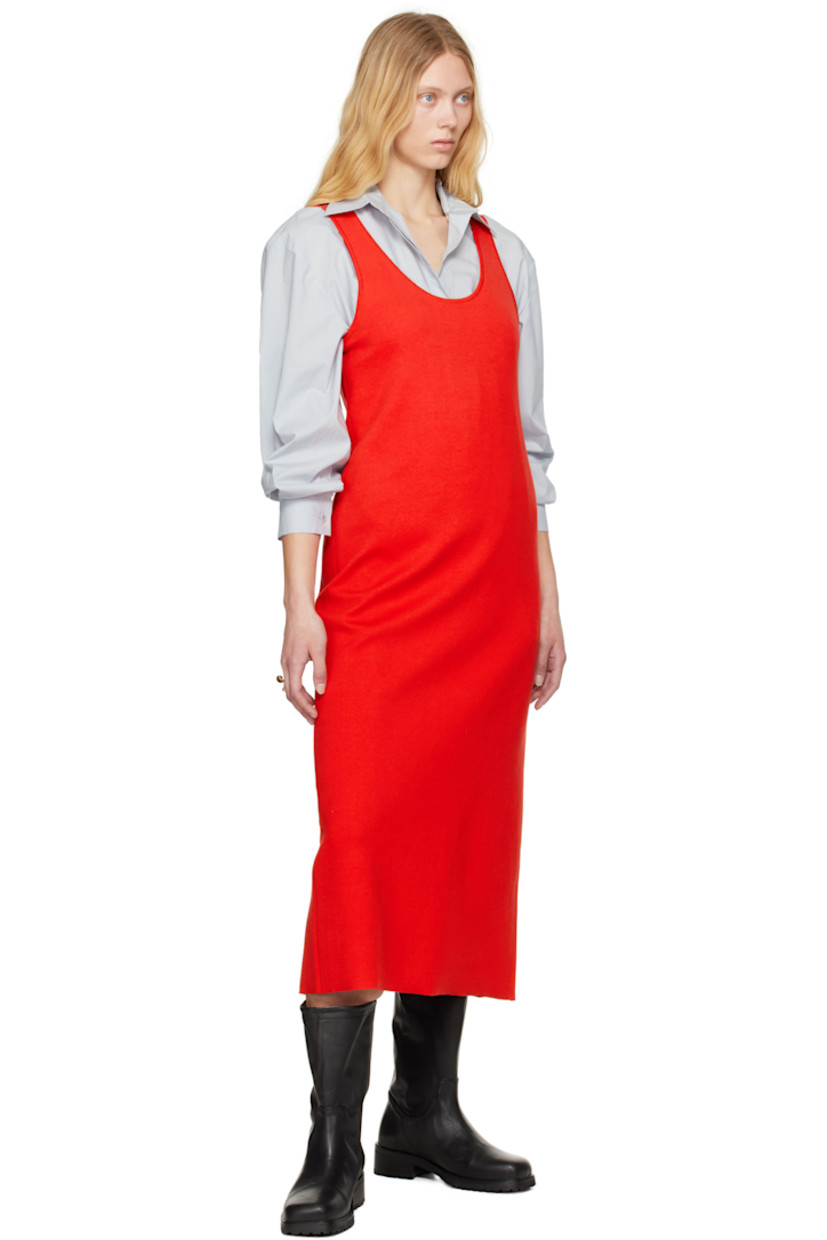 Double-faced knit stretch cotton-blend midi dress.

· Scoop neck
· Slit at back hem
· Unlined 

Supplier color: Red