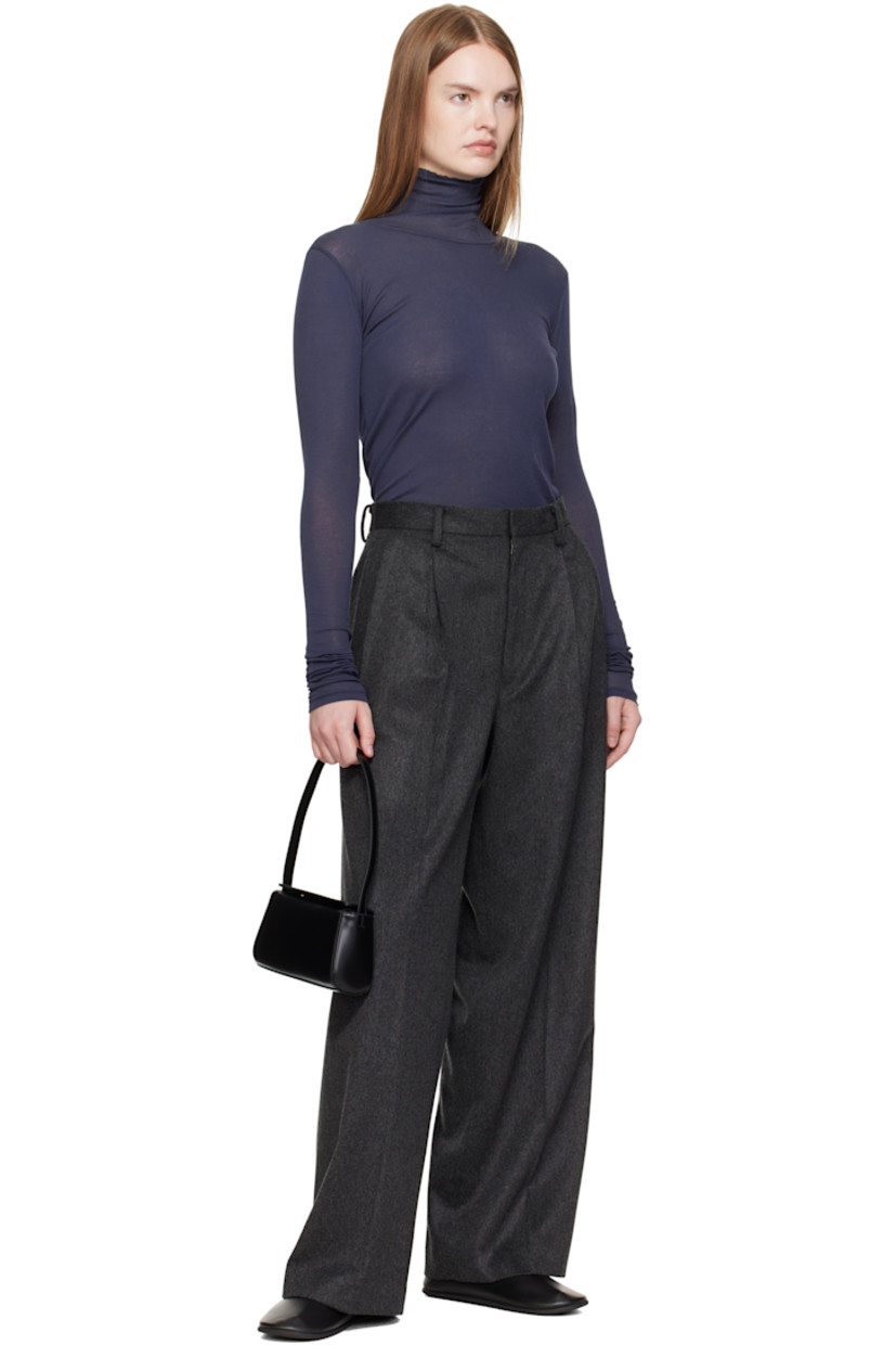 Cotton jersey turtleneck. Sheer and lightweight.

Supplier color: Navy