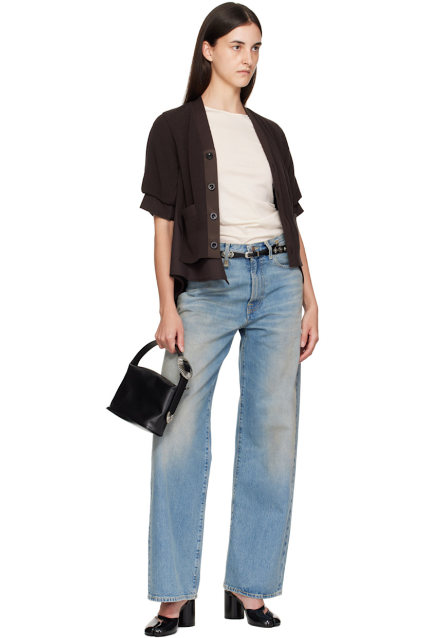 Buffed leather belt.

· Studs throughout 
· Keeper loop at front 
· Detachable keychain with clasp and tassel
· Pin-buckle fastening 
· Engraved silver-tone hardware
· W1"

Supplier color: Black