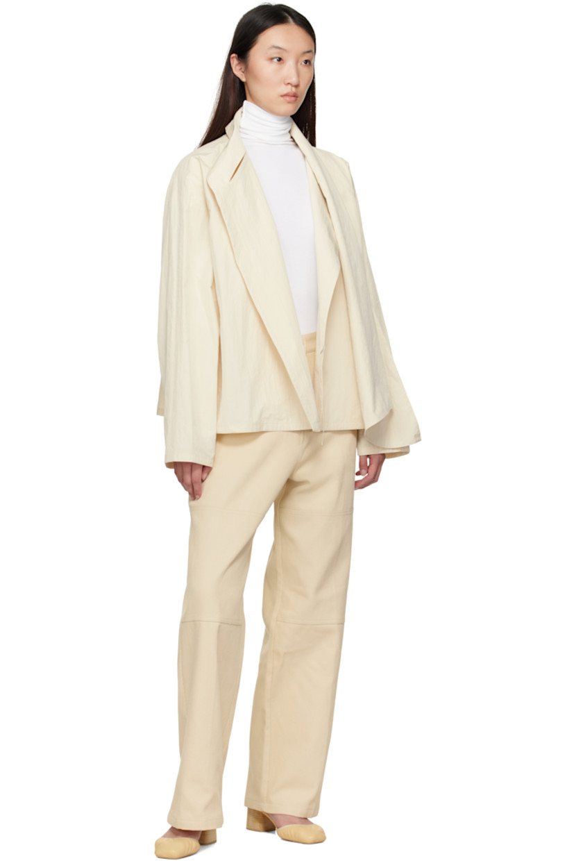 Cotton cavalry twill trousers.

· Concealed drawstring at partially elasticized waistband
· Four-pocket styling
· Zip fly 

Supplier color: Ivory