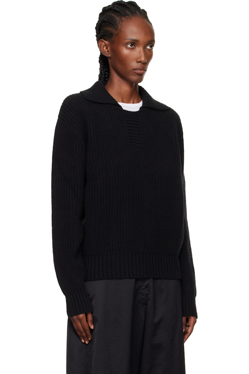 Rib-knit wool sweater. Spread collar.

Supplier color: Black