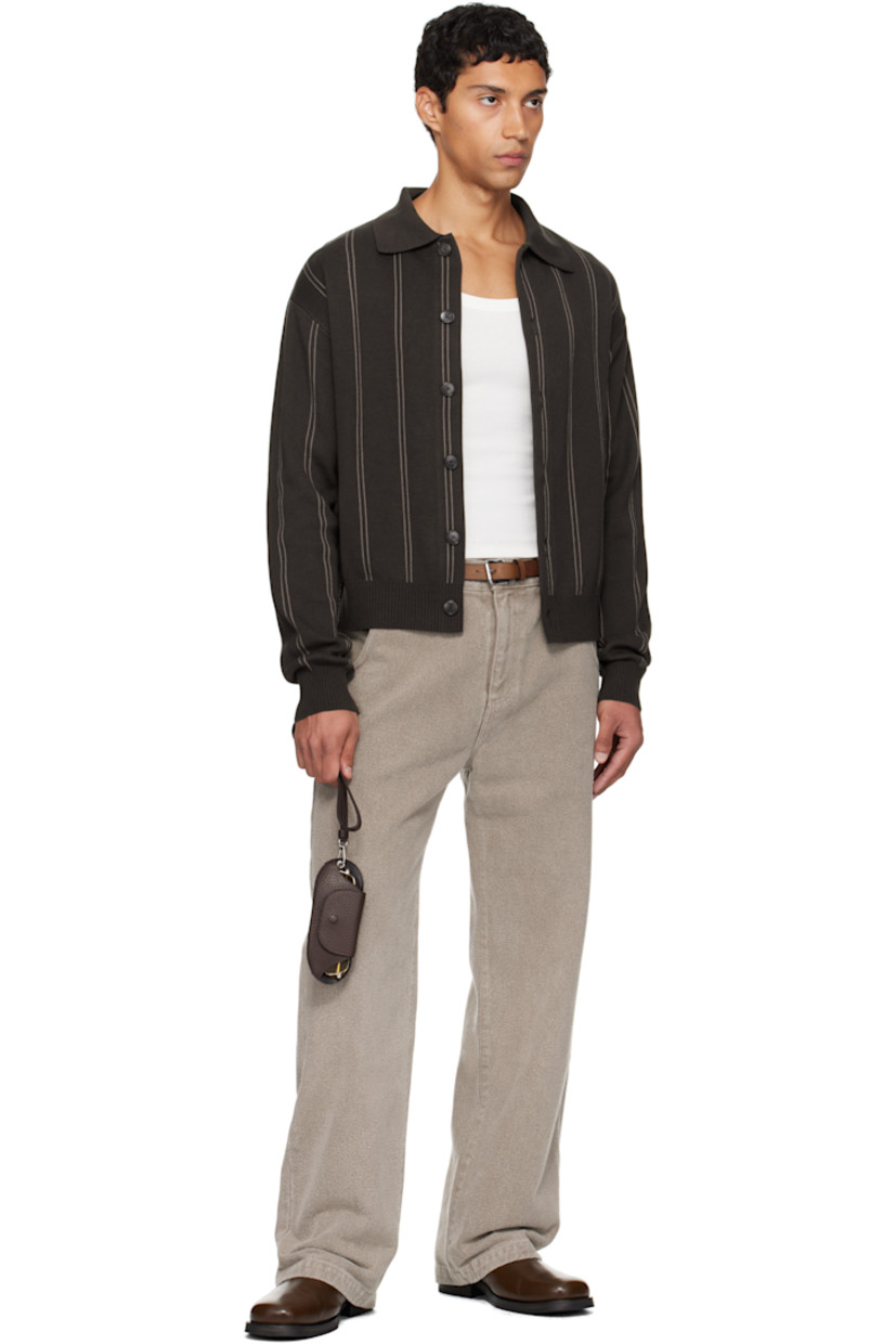 Brushed non-stretch organic cotton denim jeans.

· Garment-washed and pre-shrunk
· Loose-fit and straight-leg 
· Mid-rise
· Fading throughout
· Belt loops
· Four-pocket styling
· Zip fly

Supplier color: Brushed mudstone