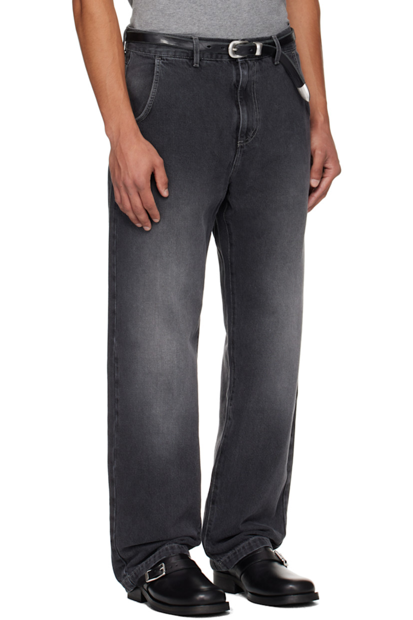 Non-stretch organic cotton denim jeans.

· Garment-washed and pre-shrunk
· Loose-fit
· Mid-rise
· Fading throughout
· Belt loops
· Four-pocket styling
· Zip fly

Supplier color: Faded black
