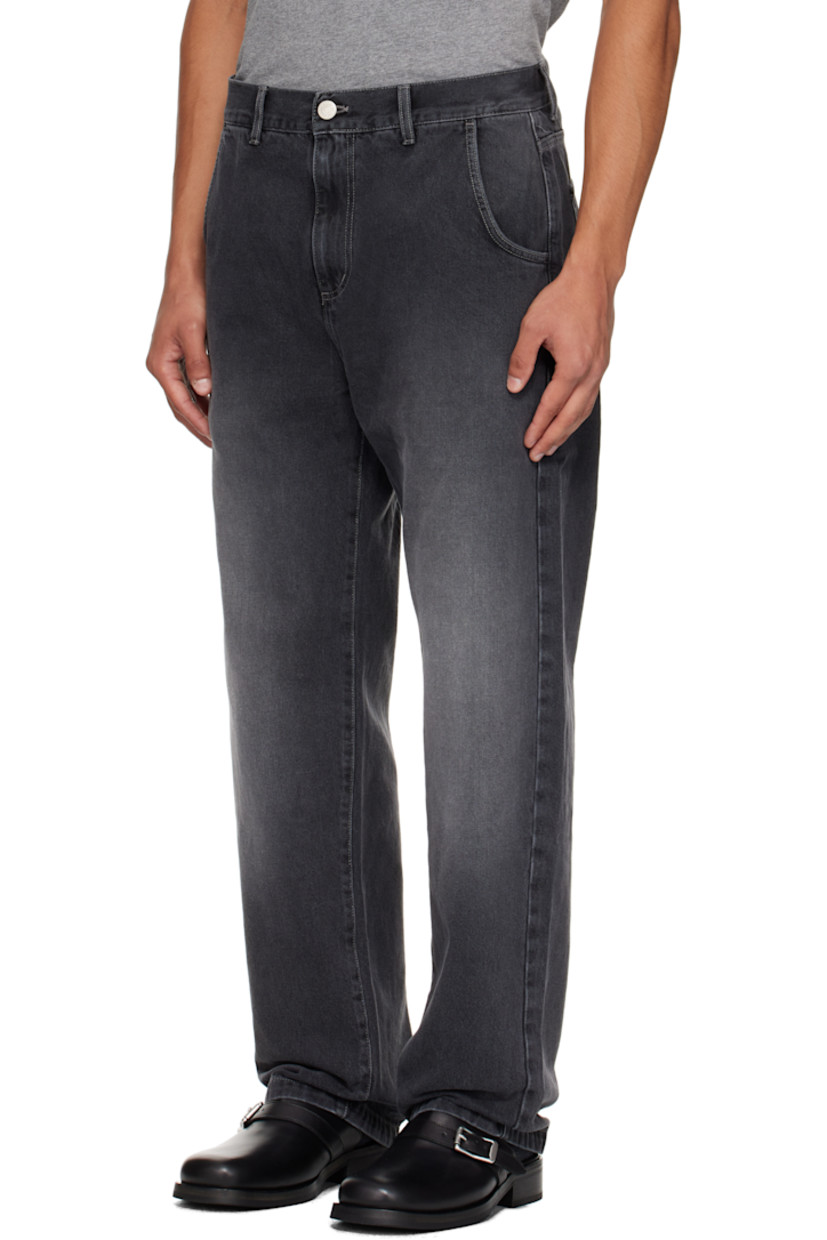 Non-stretch organic cotton denim jeans.

· Garment-washed and pre-shrunk
· Loose-fit
· Mid-rise
· Fading throughout
· Belt loops
· Four-pocket styling
· Zip fly

Supplier color: Faded black
