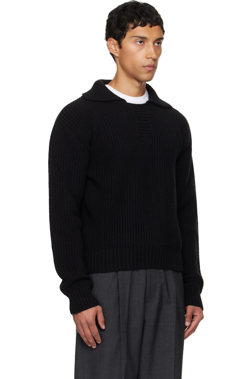 Rib-knit wool sweater. Spread collar.

Supplier color: Black
