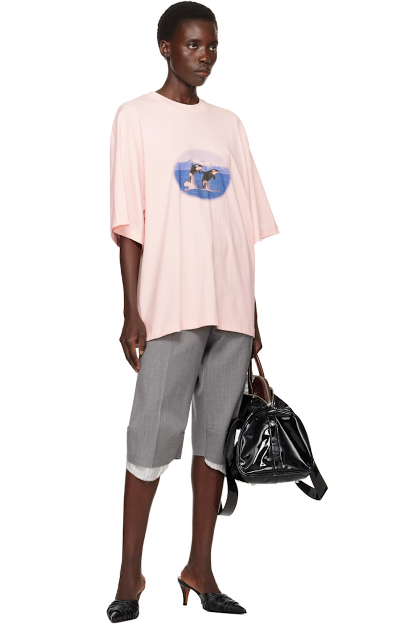 Cotton jersey T-shirt.

· Rib-knit crewneck
· Graphic printed at chest
· Dropped shoulders

Supplier color: Pink