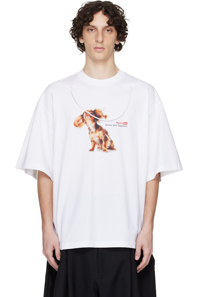 Cotton jersey T-shirt.

· Rib-knit crewneck
· Cord trim at chest
· Graphic and text printed at front
· Dropped shoulders

Supplier color: Print