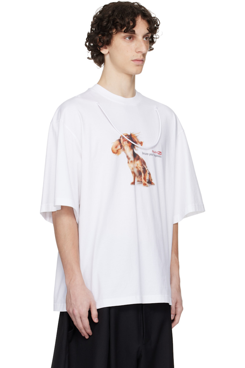 Cotton jersey T-shirt.

· Rib-knit crewneck
· Cord trim at chest
· Graphic and text printed at front
· Dropped shoulders

Supplier color: Print