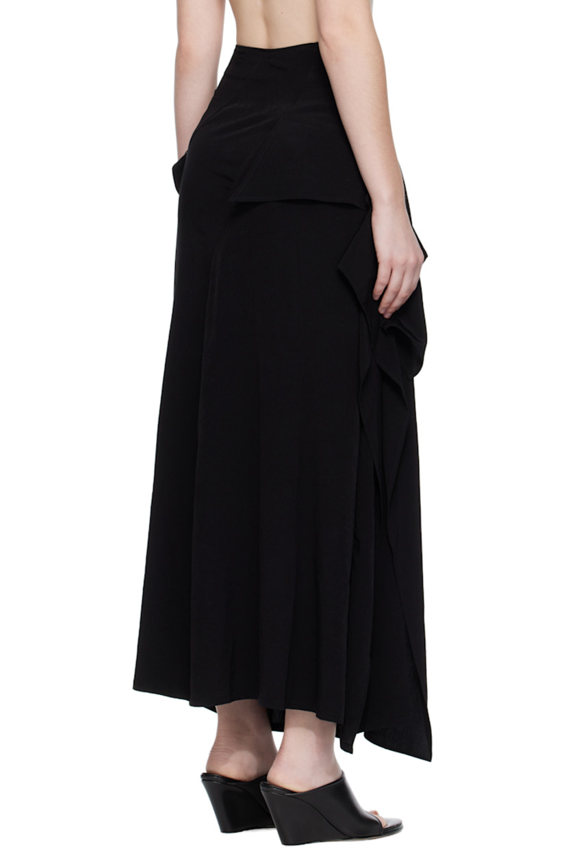 Crêpe de chine midi skirt. 

· Wrap construction 
· Draping throughout 
· High-rise 

Part of 'Yohji Yamamoto collections'.

Supplier color: Black