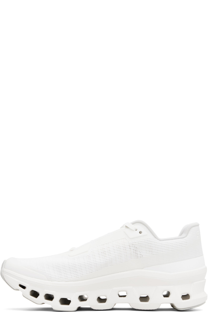 Low-top lightweight recycled mesh sneakers.

· Bonded trim throughout
· Logo-embossed rubber cap toe
· Lace-up closure
· Logo bonded at padded tongue
· Padded collar
· Logo bonded at outer side and heel tab
· Jersey lining
· Cushioned CloudTec® Helion™ foam rubber midsole
· Treaded Speedboard® rubber sole

Supplier color: White/White
