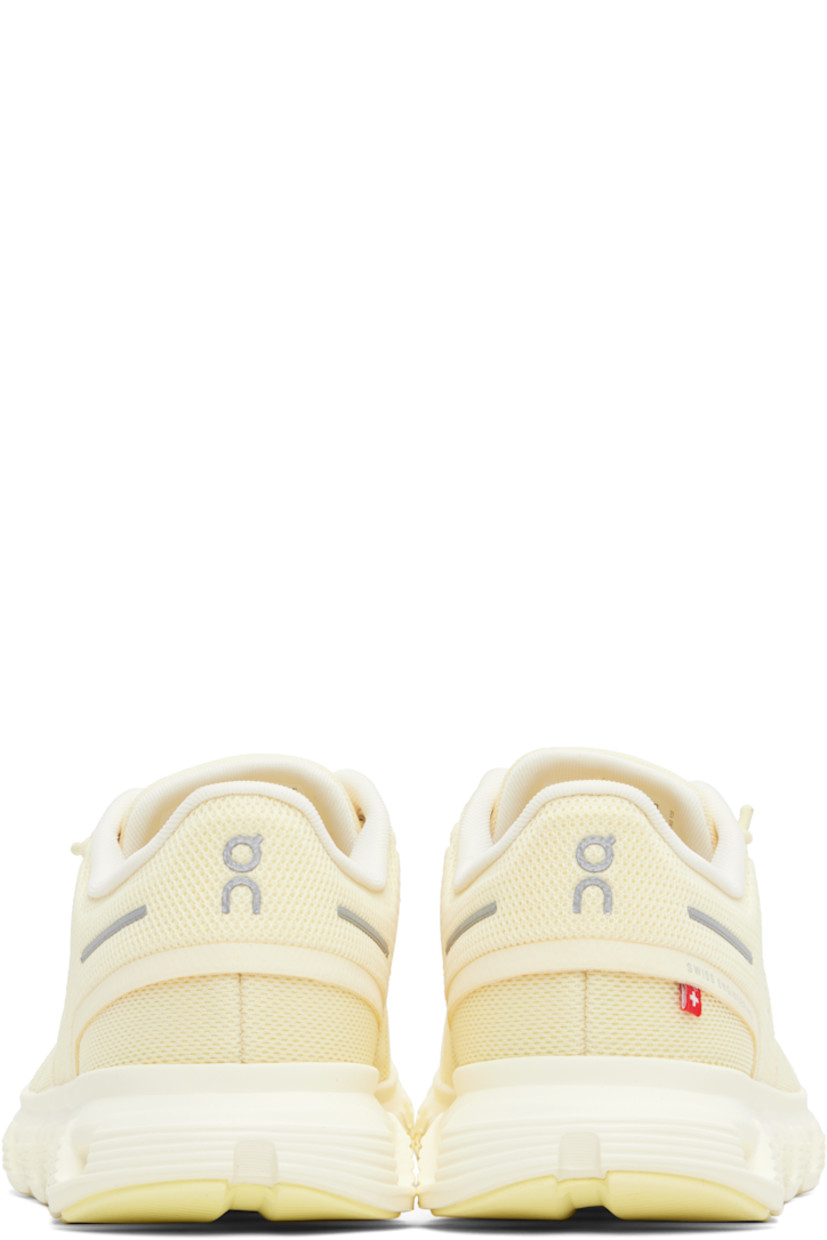 Low-top recycled mesh sneakers.

· Reflective logos and bonded trim throughout
· Lace-up closure
· Padded tongue and collar
· Mesh lining
· Cushioned Zero-Gravity CloudTec® foam rubber midsole
· Treaded Speedboard® rubber sole

Supplier color: Castor/Ivory