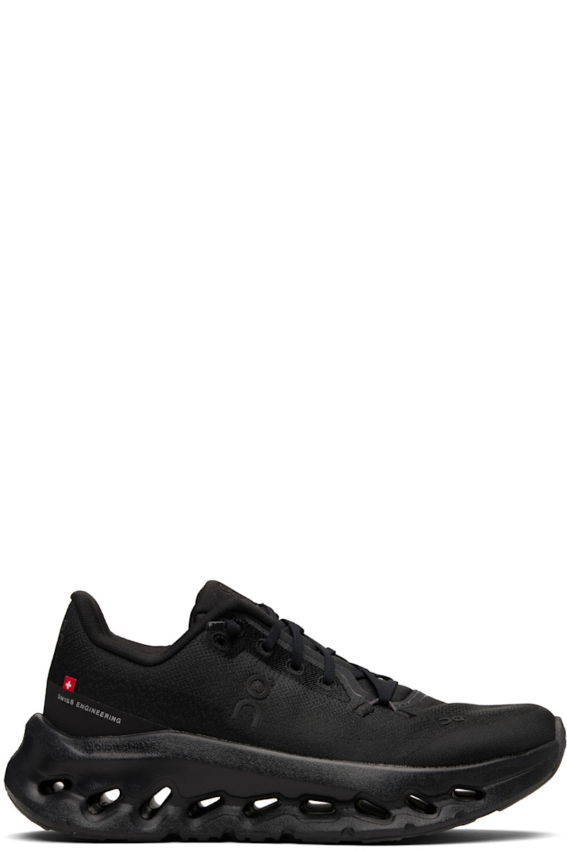 Low-top lightweight recycled knit sneakers.

· Bonded logos throughout
· Elasticized lace-up closure 
· Padded tongue and collar
· Jersey lining
· Cushioned CloudTec Phase® Helion™ foam rubber midsole
· Treaded rubber sole

Supplier color: Eclipse/Black