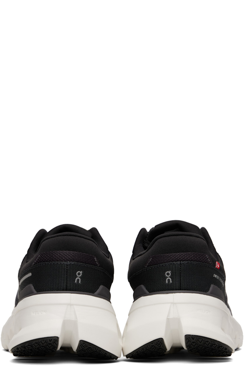 Low-top recycled knit sneakers.

· Reflective logos and bonded trim throughout
· Lace-up closure
· Padded tongue and collar
· Cushioned CloudTec® Helion™ foam rubber midsole
· Treaded CloudTec® rubber sole

Supplier color: Eclipse/Black
