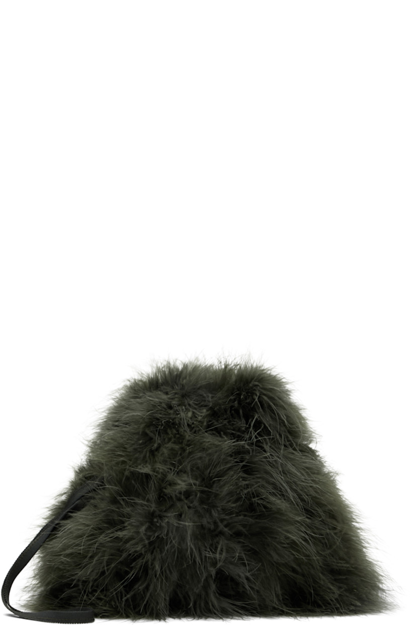 Turkey feather pouch.

· Twin carry handles
· Drawstring closure at throat
· Card slot at interior
· Plain-woven lining
· H9" x W9"

Supplier color: Amazone

Body: 100% turkey feather.