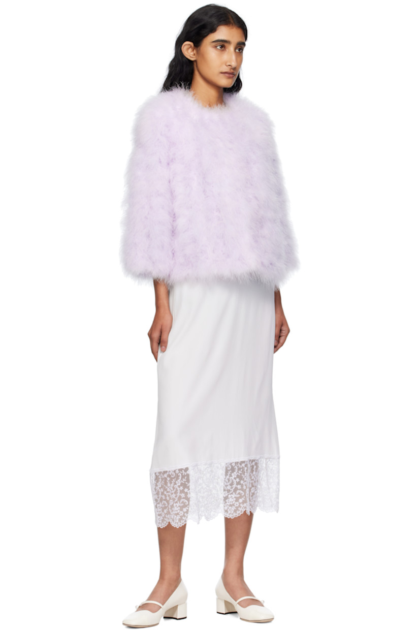 Turkey feather jacket.

· Round neck
· Single hook-eye closure at front
· Full silk satin lining

Supplier color: Glycine

Body: 100% turkey feathers.