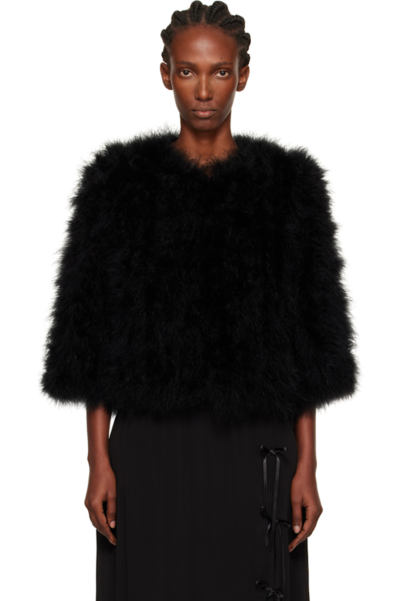 Lightweight turkey feather jacket.

· Round neck
· Hook-eye closure
· Welt pockets
· Cropped hem
· Three-quarter sleeves
· Full silk satin lining

Supplier color: Noir

Body: 100% turkey feather.
