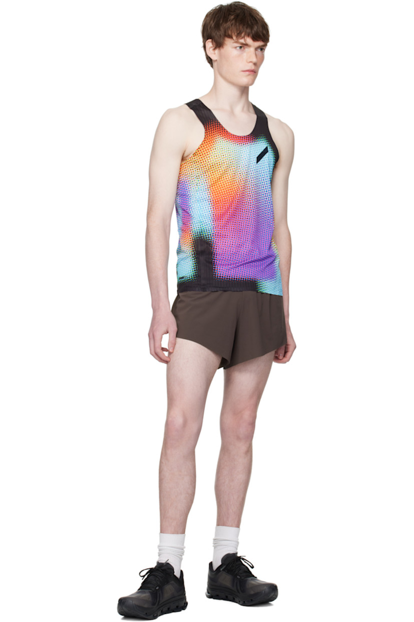 4-way stretch jersey shorts. 

· Lightweight and quick-drying
· Bonded seams throughout
· Concealed drawstring at elasticized waistband
· Vented outseams
· Laser-cut perforations and reflective trim at back
· Bonded logo patch at back
· Zip pocket at back waistband
· Briefs-style stretch jersey lining

Supplier color: Grey/Black