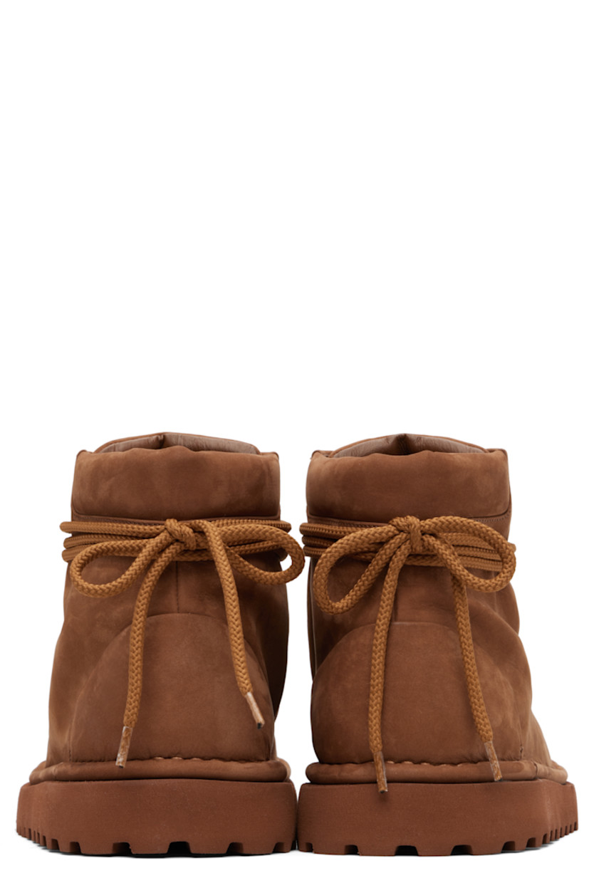 Ankle-high nubuck boots. 

· Lace-up closure
· Padded tongue and collar 
· San Crispino welt
· Treaded rubber sole

Part of the Gomme® collection.

Supplier color: Basalt