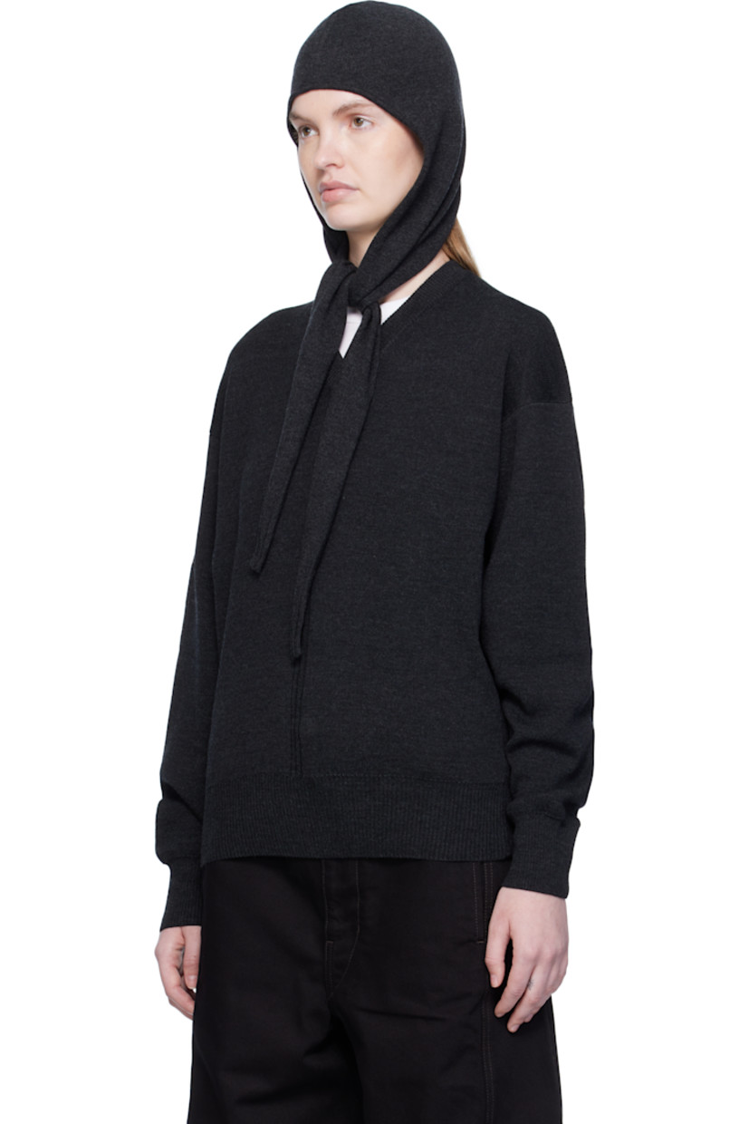 Knit wool hood. Extended self-tie straps.

Supplier color: Anthracite melange
