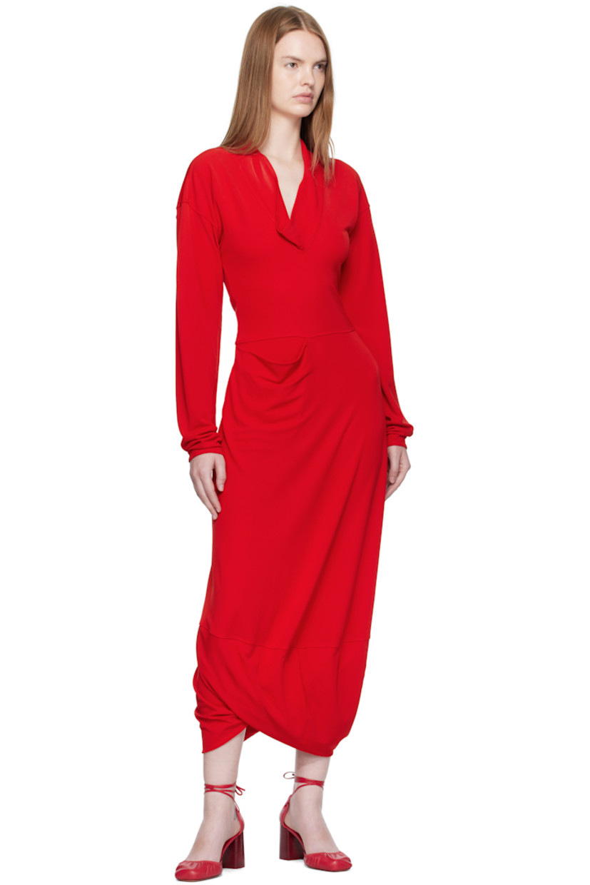 Viscose crêpe jersey maxi dress.

· Draping throughout
· V-neck
· Welt pocket at front
· Dropped shoulders

Supplier color: Lipstick red