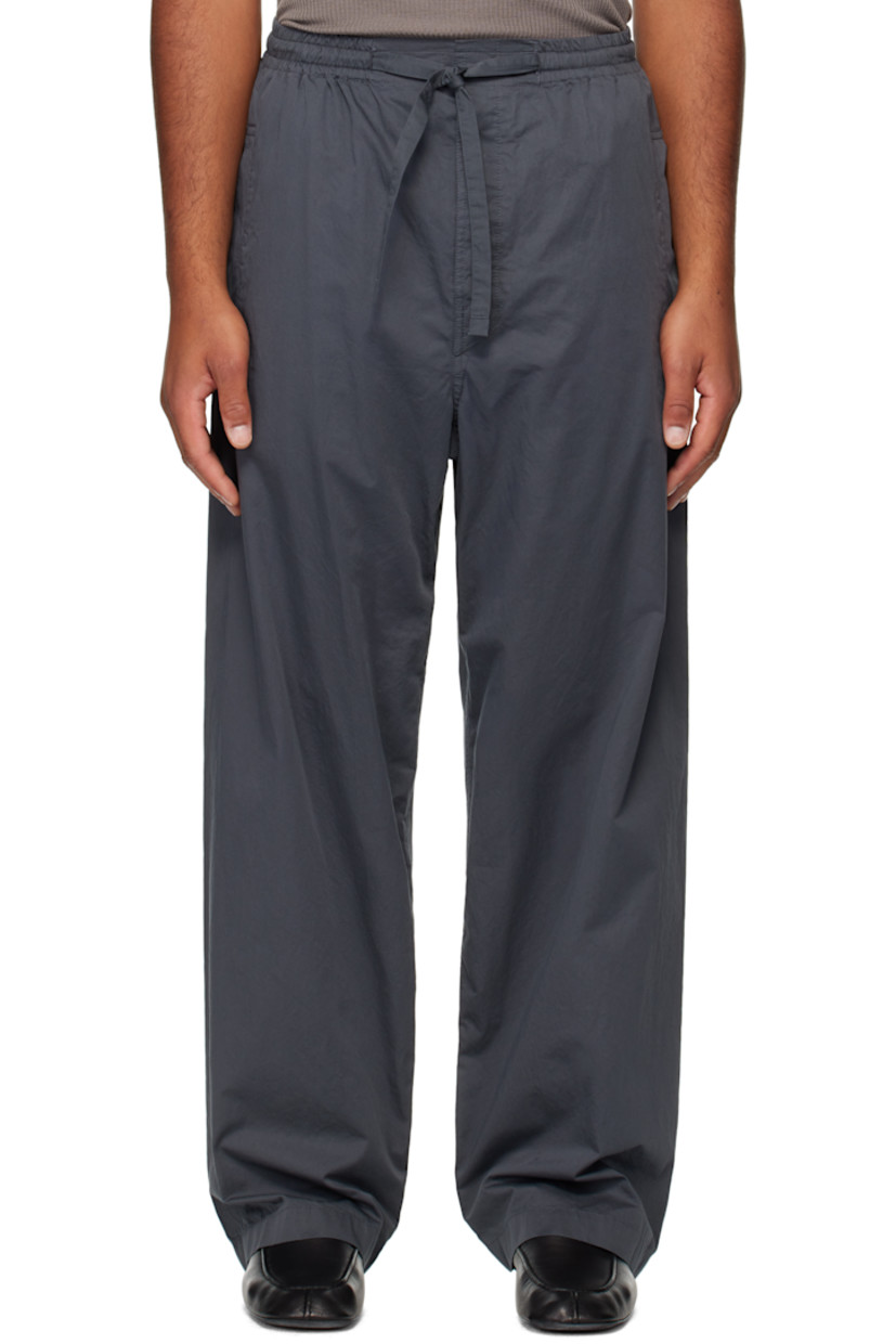 Cotton poplin trousers.

· Drawstring at elasticized waistband
· Three-pocket styling
· Button fly 

Supplier color: Carbon grey