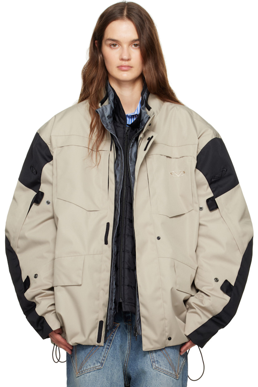 Heavyweight nylon canvas coat. Set includes long-sleeve technical canvas liner and insulated long-sleeve puffer liner.

· Three-piece construction
· Stand collar
· Concealed zip closure with press-stud placket
· Embroidered logo and zip pockets at chest and sleeves
· Flap pockets and integrated belt at waist
· Bungee-style drawstring at hem
· Adjustable compression tabs at sleeves
· Padding at lower sleeves
· Velcro tab at cuffs
· Rubber logo patch at back collar
· Full mesh lining

Supplier color: Sand/Black
