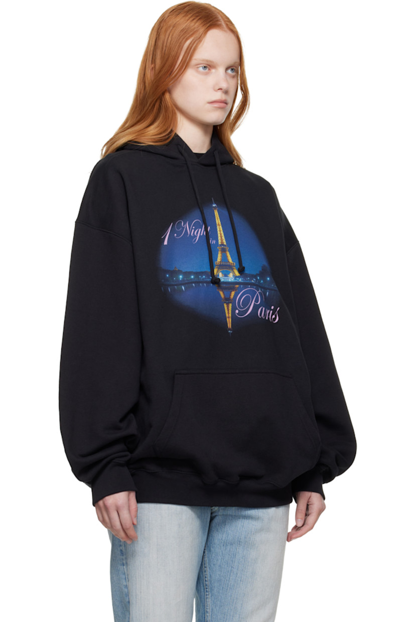 Cotton-blend French terry hoodie. 

· Fading throughout 
· Drawstring and logo embroidered at hood
· Graphic and text printed at front 
· Kangaroo pocket 
· Rib-knit hem and cuffs
· Dropped shoulders 

Supplier color: Washed black