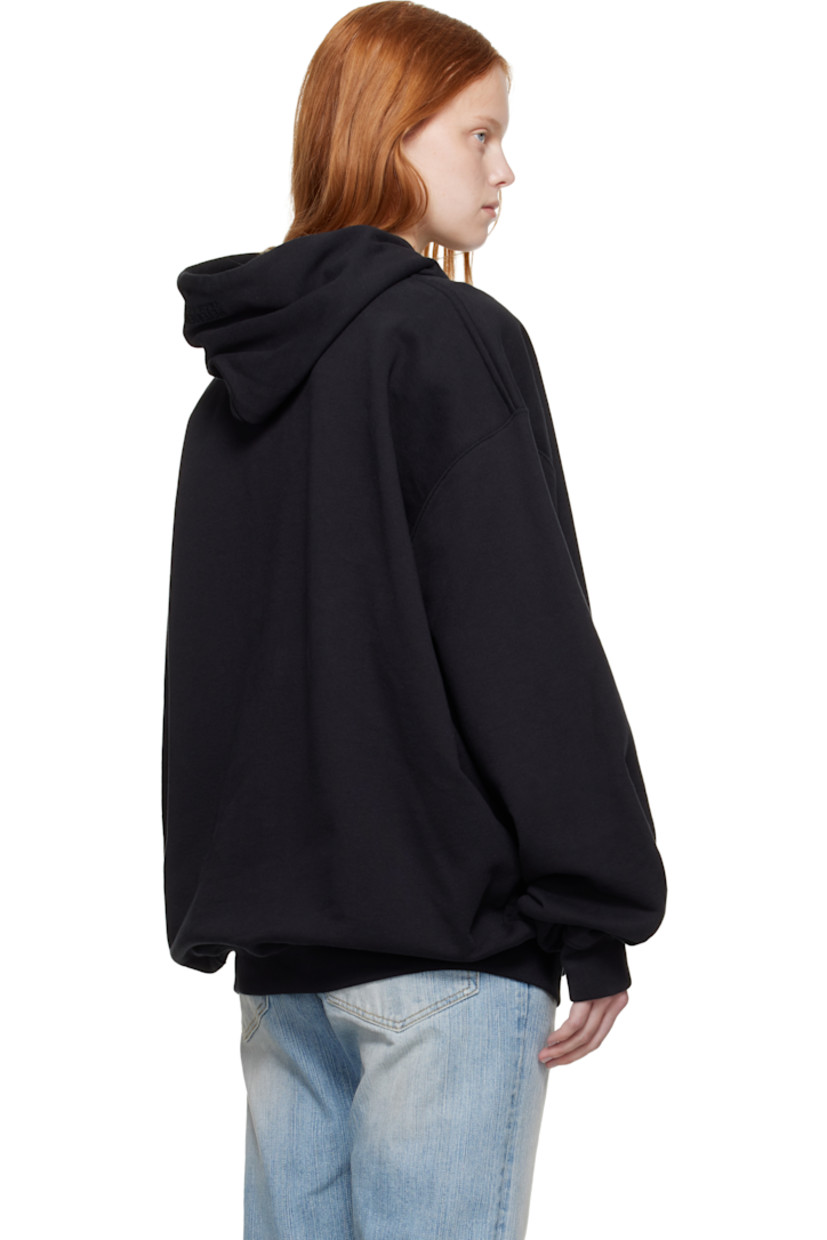 Cotton-blend French terry hoodie. 

· Fading throughout 
· Drawstring and logo embroidered at hood
· Graphic and text printed at front 
· Kangaroo pocket 
· Rib-knit hem and cuffs
· Dropped shoulders 

Supplier color: Washed black