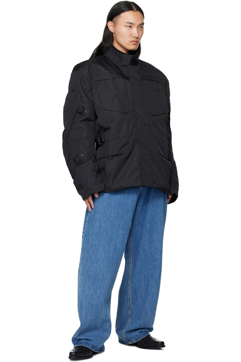 Heavyweight nylon canvas coat. Set includes long-sleeve technical canvas liner and insulated long-sleeve puffer liner.

· Three-piece construction
· Stand collar
· Concealed zip closure with press-stud closure
· Embroidered logo and zip pockets at chest and sleeves
· Flap pockets and integrated adjustable belt at waist
· Bungee-style drawstring at hem
· Adjustable compression tabs at sleeves
· Padding at lower sleeves
· Velcro tab at cuffs
· Rubber logo patch at back collar
· Full mesh lining

Supplier color: Black