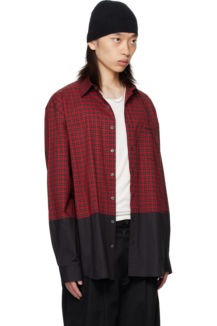 Cotton poplin shirt.

· Check pattern throughout
· Paneled construction
· Spread collar
· Button closure
· Shirttail hem
· Buttoned barrel cuffs
· Pleats at back yoke

Supplier color: Red check/Black