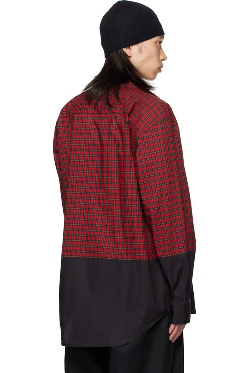 Cotton poplin shirt.

· Check pattern throughout
· Paneled construction
· Spread collar
· Button closure
· Shirttail hem
· Buttoned barrel cuffs
· Pleats at back yoke

Supplier color: Red check/Black
