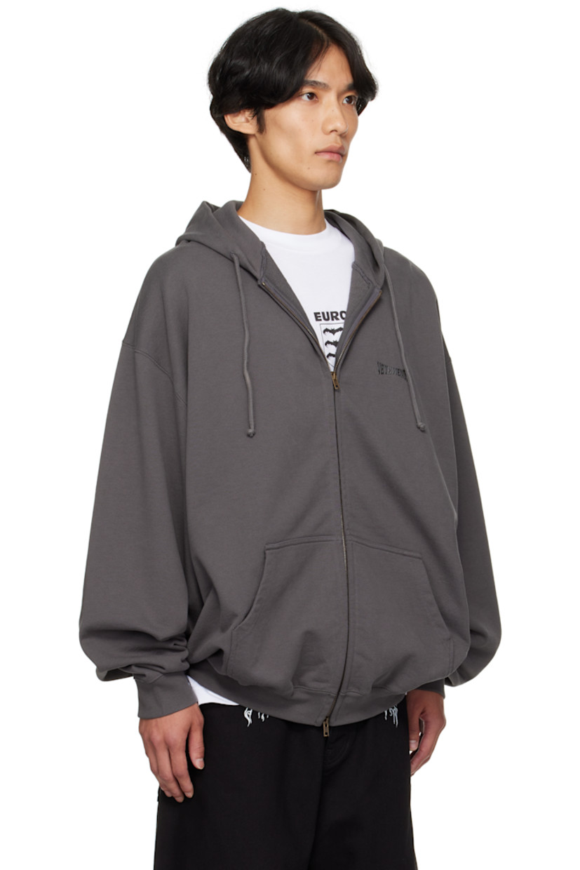 French terry hoodie.

· Logo embroidered at hood and chest
· Drawstring at hood
· Zip closure
· Patch pockets at front
· Rib-knit hem and cuffs
· Dropped shoulders

Supplier color: Magnet