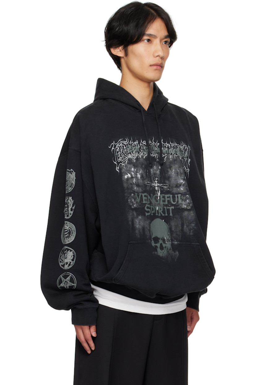 French terry hoodie.

· Embroidered logo and drawstring at hood
· Text and graphic printed at front
· Kangaroo pocket
· Rib-knit hem and cuffs
· Dropped shoulders
· Graphics printed at sleeves

Part of the Cradle of Filth capsule.

Supplier color: Magnet