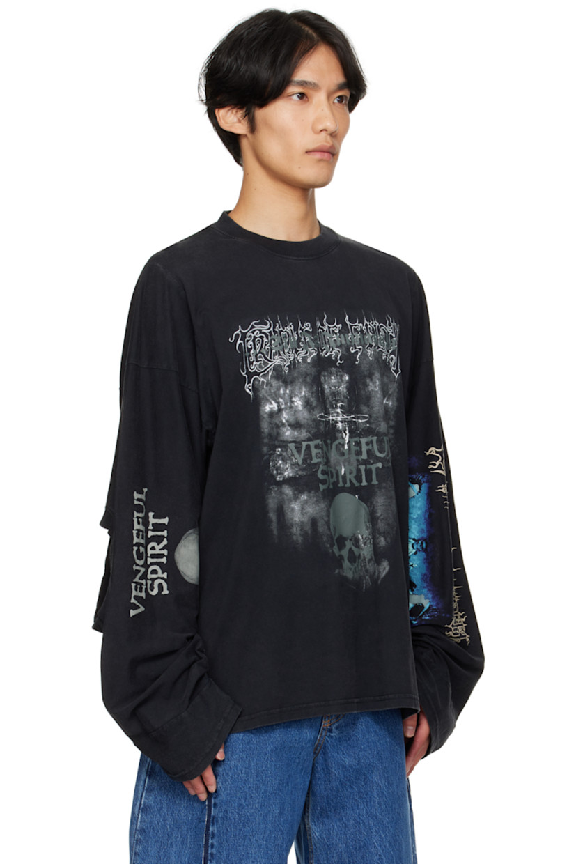 Cotton jersey T-shirt.

· Rib-knit crewneck
· Graphic and text printed at front and sleeves
· Cutout at sleeves
· Logo embroidered at back collar

Part of the Cradle of Filth capsule.

Supplier color: Magnet