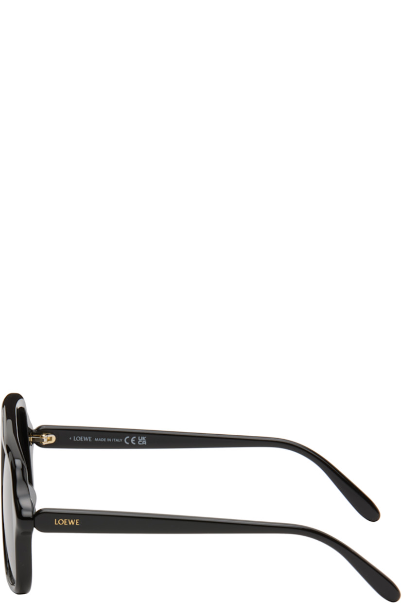 Aviator-style acetate-frame sunglasses.

· Gray lenses 
· 100% UVA/UVB protection, category 3
· Top bar 
· Integrated nose pads
· Inset logo at temples 
· Includes pouch 
· Size: 54.16 140

Supplier color: Black