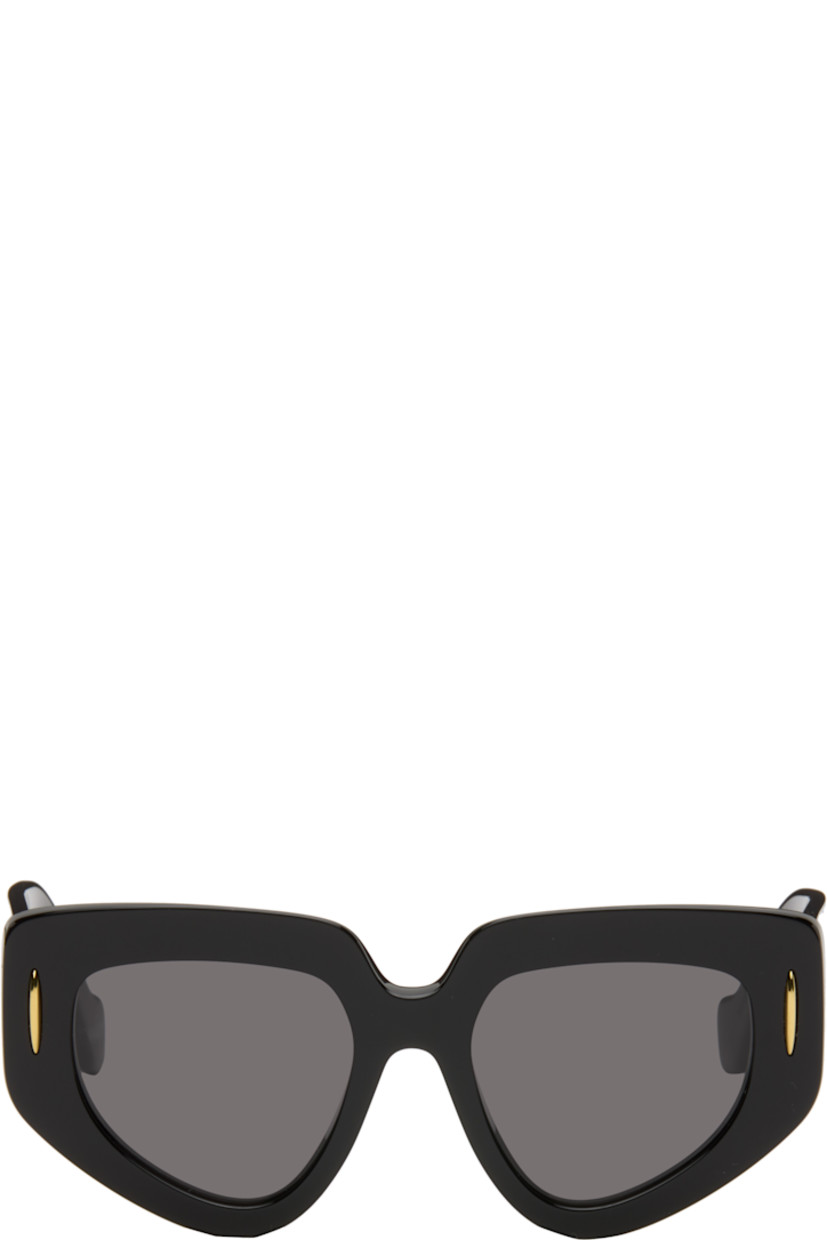 Cat-eye acetate-frame sunglasses. 

· Gray lenses
· 100% UVA/UVB protection, category 3
· Integrated nose pads
· Hardware at face
· Logo hardware at temples
· Gold-tone hardware
· Includes pouch
· Size: 51.19 145

Supplier color: Black