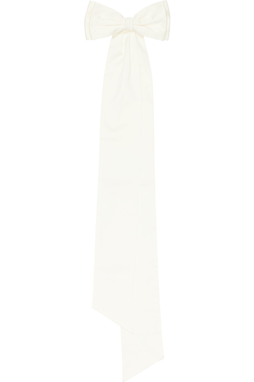 Satin barrette in off-white.

· Bow accent at face
· Barrette fastening
· H31" x W7.5"

Part of the exclusive SSENSE Bridal capsule.

Supplier color: White