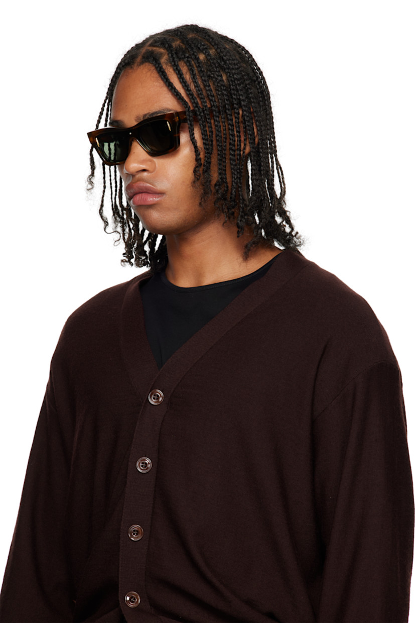 Square tortoiseshell acetate-frame sunglasses.

· Acetate trim in black at face 
· Green lenses
· UVA/UVB protection, category 3
· Integrated nose pads
· Studs at face
· Inset logo at temples
· Partially exposed core wires 
· Logo etched at temple tips 
· Includes pouch
· Size: 53.17 145

Supplier color: Dark Havana/Green