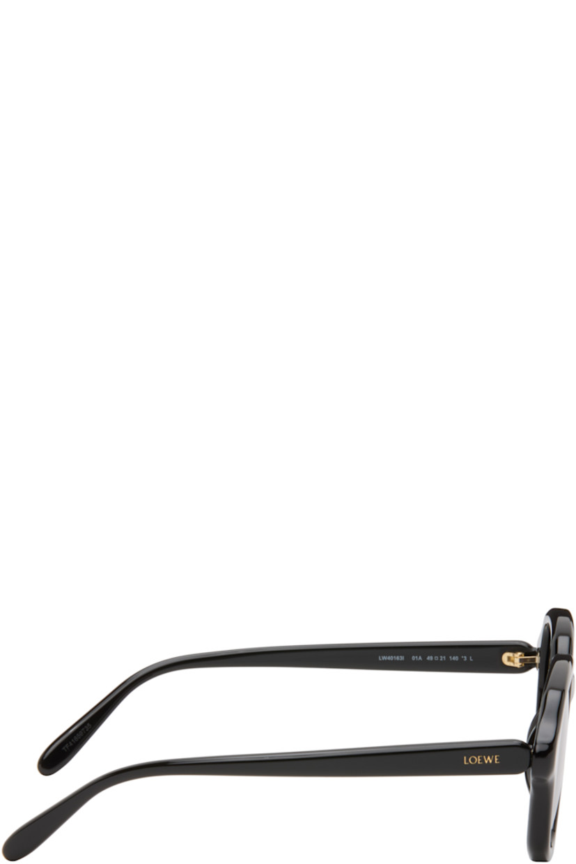 Square acetate-frame sunglasses.

· Gray lenses 
· 100% UVA/UVB protection, category 3
· Keyhole bridge
· Integrated nose pads
· Inset logo at temples
· Gold-tone hardware
· Includes pouch
· Size: 49.21 140

Supplier color: Black